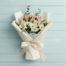 Букет цветов из:  Альстромерии в Сиверском