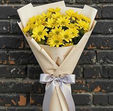 Букет цветов из:  Хризантемы в Сиверском