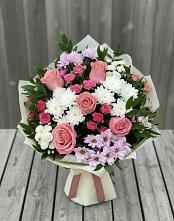 Букет цветов из:  Альстромерии, Гвоздики, Розы и Хризантемы в Сиверском