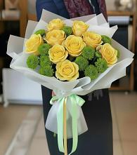 Букет цветов из:  Хризантемы и Розы в Сиверском