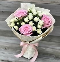 Букет цветов из:  Розы в Сиверском