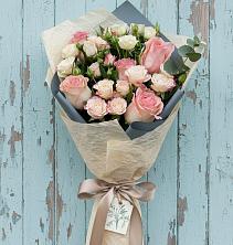 Букет цветов из:  Розы в Сиверском