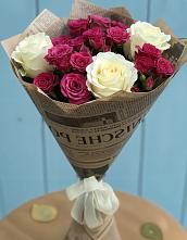 Букет цветов из:  Розы в Сиверском