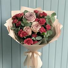Букет цветов из:  Гвоздики и Розы в Сиверском